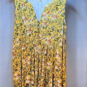 Jane & Delancey Yellow Floral Sleeveless V-Neck Button Front Top Size M